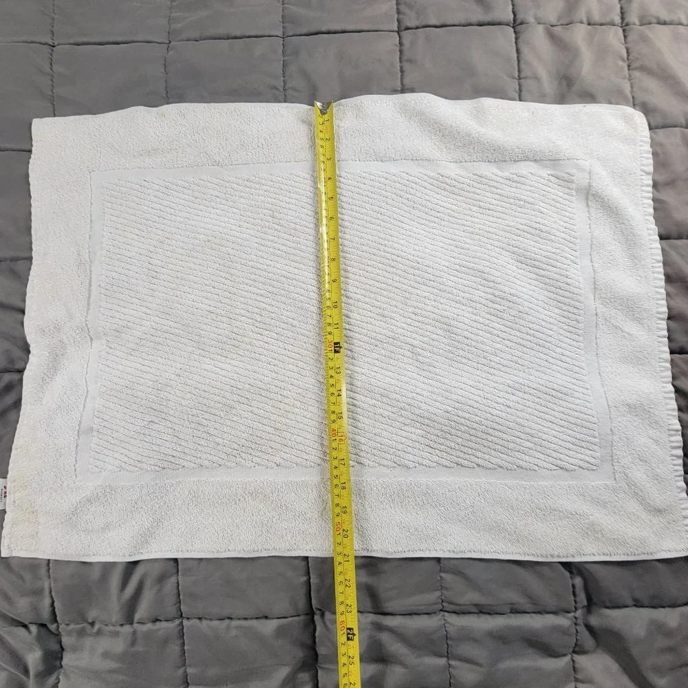 Marriott Hotel Exclusive White Dobby Cotton Hand Towel Made in USA